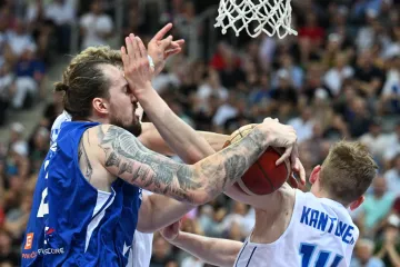 Ondřej Balvín v zápase s Finskem