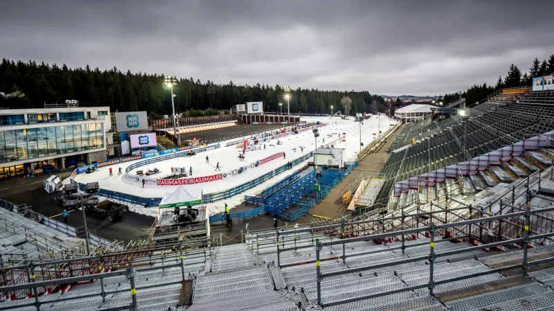 Prozatímní tribuny ve Vysošina Areně vyrostly tentokrát zbytečně