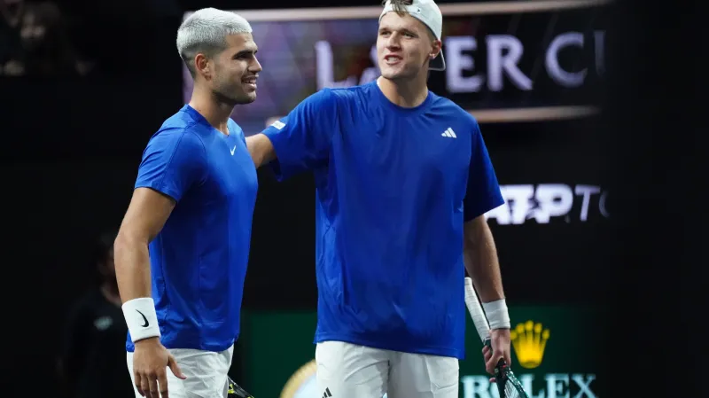 Jakub Menšík s Carlosem Alcarazem