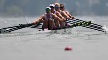 Česká párová čtyřka vybojovala na SP ve Varese bronz