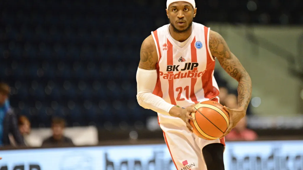 Lamb Autrey v dresu Pardubic