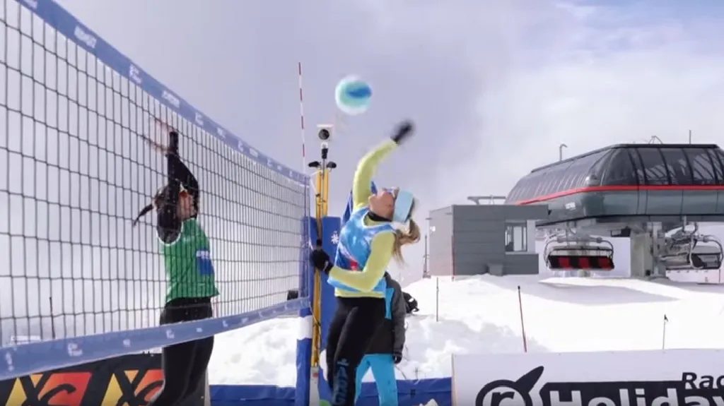 Snow volejbal