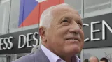 Václav Klaus před Českým domem