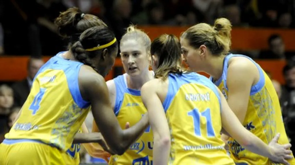 Hráčky ZVVZ USK Praha