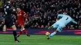 Liverpool přejel Swansea 5:0, kanonádu řídili Coutinho s Firminem
