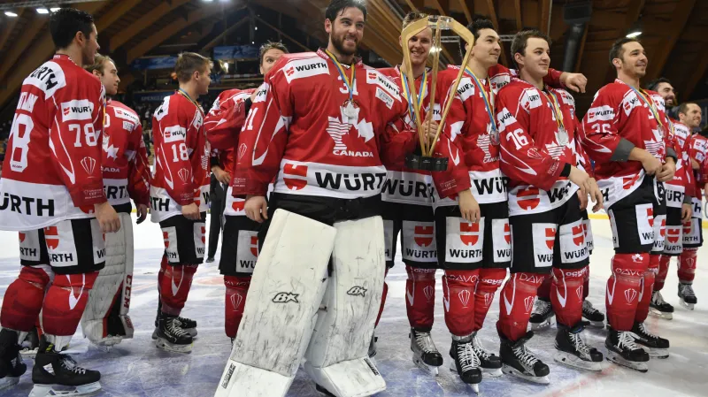 Kanaďané potřetí v řadě vyhráli Spenglerův pohár