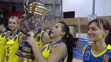 Hráčky slaví titul