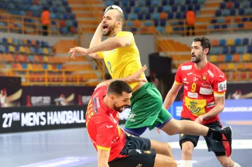 Brazilec Henrique Teixeira bourá španělskou obranu