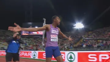 Finále běhu na 200 metrů mužů