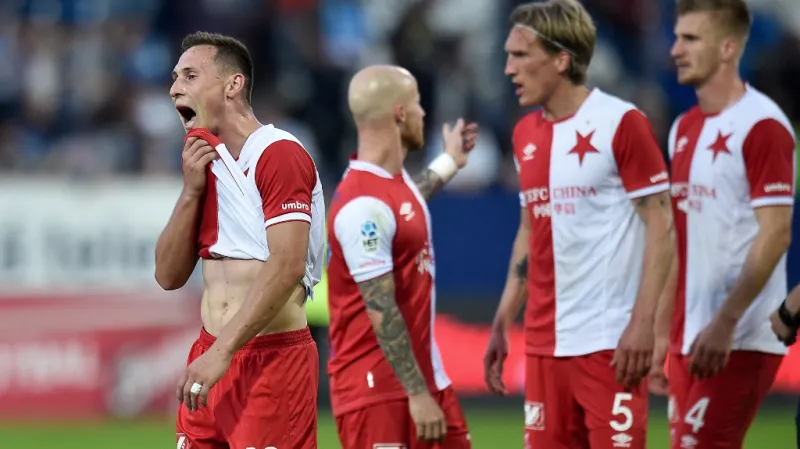 Slávističtí fotbalisté po utkání v Liberci