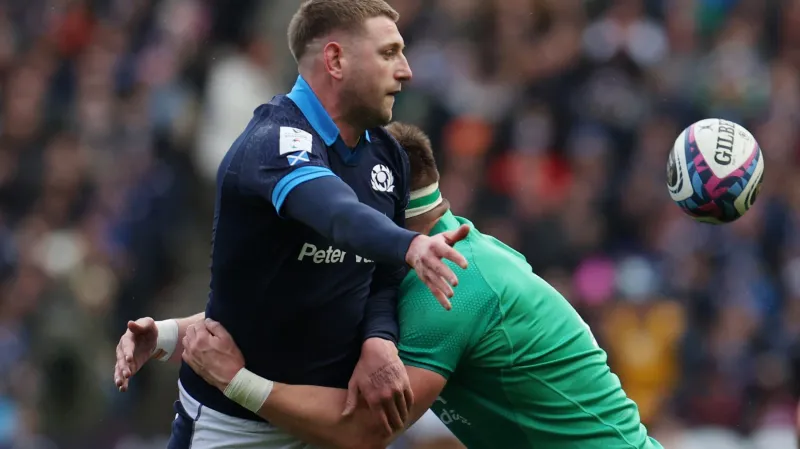 Finn Russell v utkání s Irskem