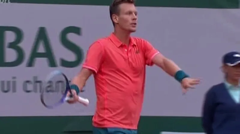 Berdych polkl sporný výrok sudího v utkání s Pairem