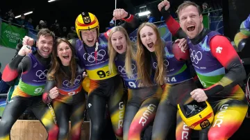 Zlatá jízda německé štafety na saních