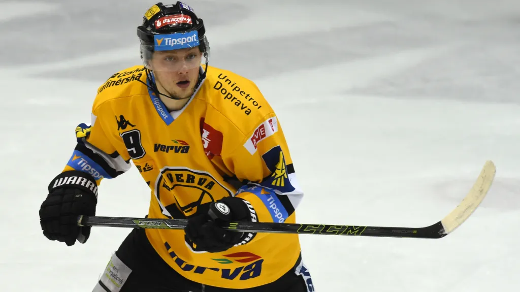 Tomáš Pavelka v dresu Litvínova