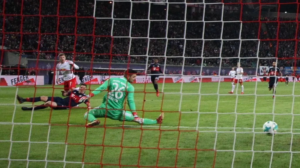 Timo Werner dává vítězný gól Lipska