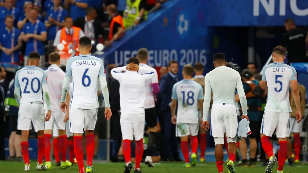 Zklamaní fotbalisté Anglie