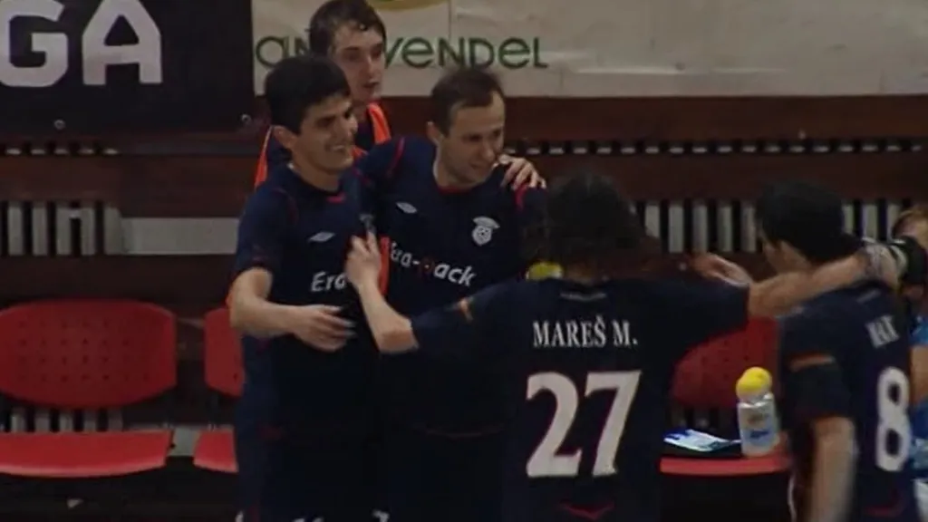 Sestřih utkání semifinále futsalistů Benago Praha - Chrudim