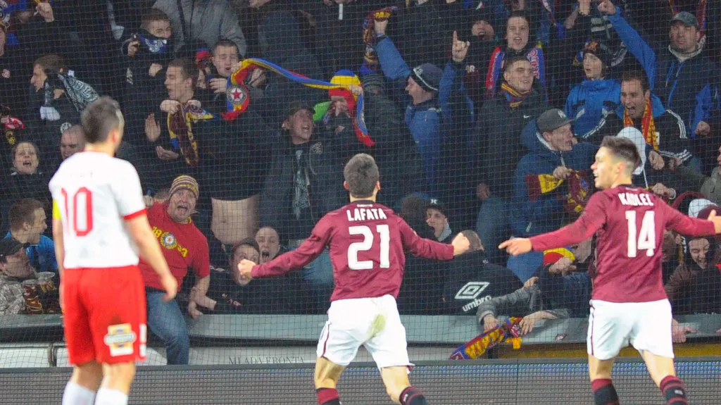 Slavící David Lafata