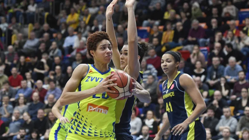 Basketbalistky USK úvodní čtvrtfinále s Fenerbahce vyhrály