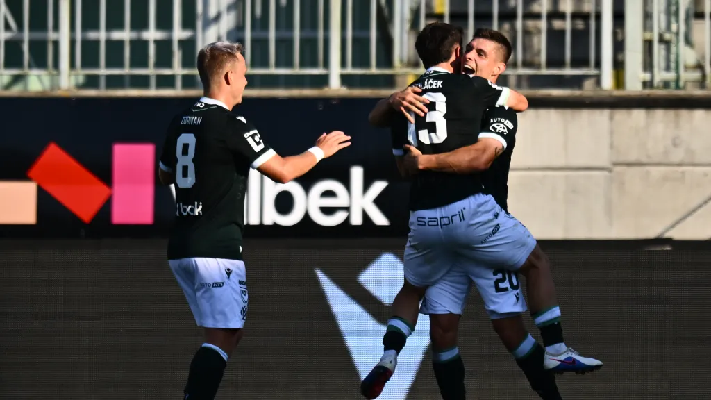 Jiří Sláma slaví gól Jablonce v zápase s Varaždínem