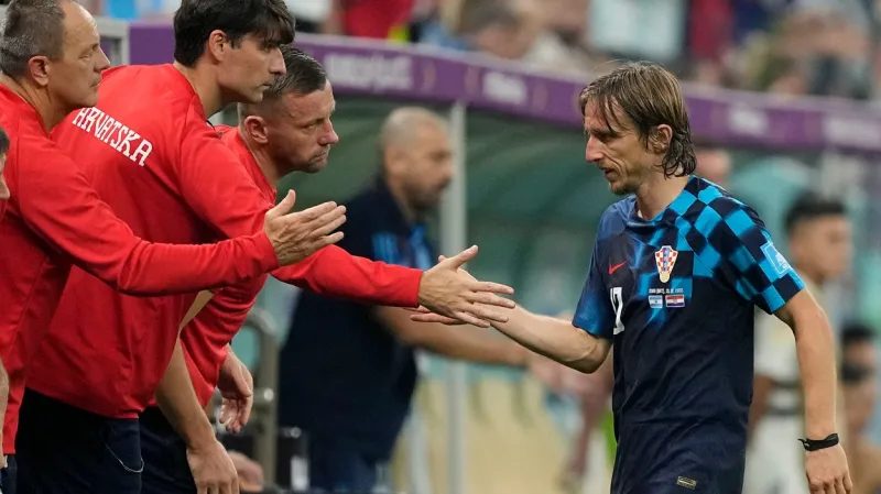 Luka Modrič u chorvatské lavičky