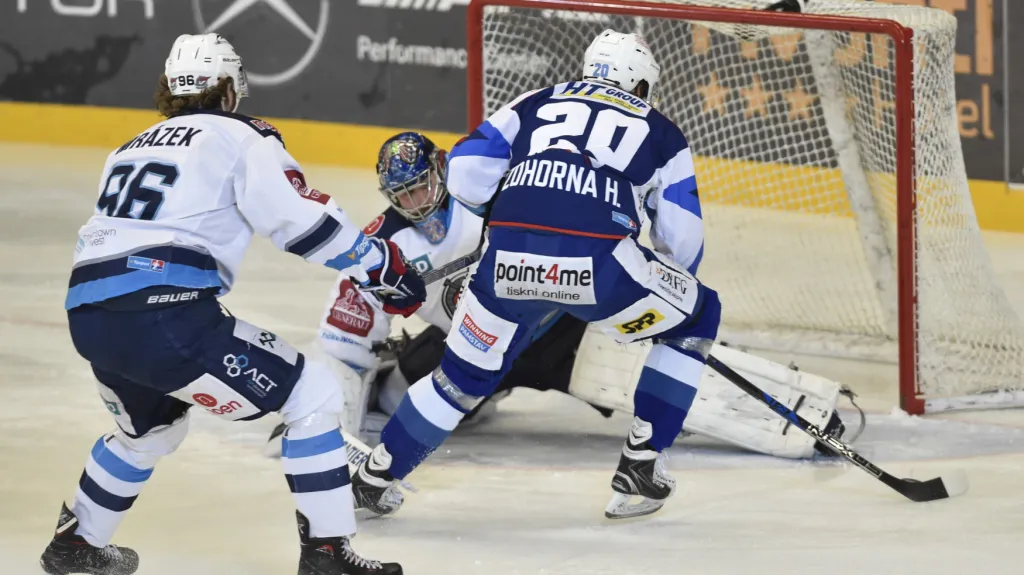 Brno - Chomutov, Zohorna dává gól Jánu Lacovi (Chomutov)