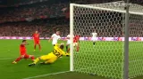 Gól v utkání Liverpool - Sevilla: Gameiro - 1:1 (46. min.)