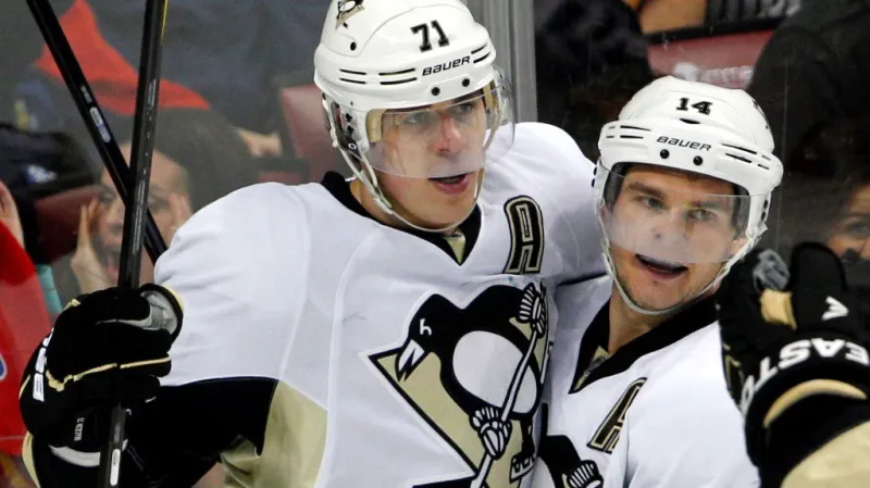 Jevgenij Malkin slaví gól