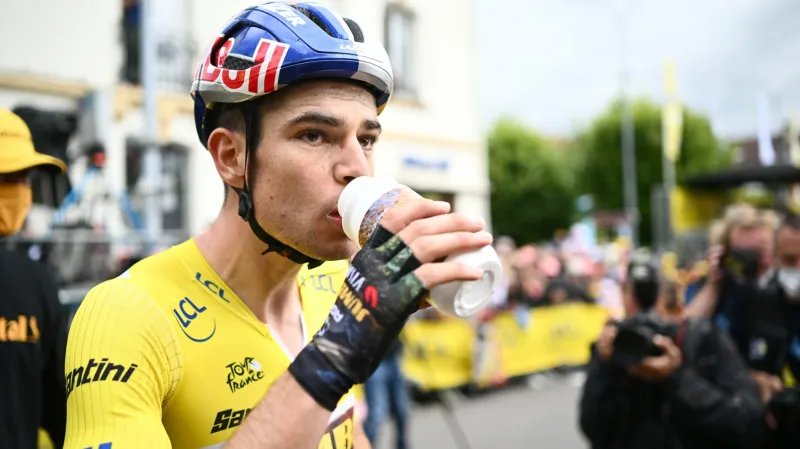 Hloupost, nebo nádhera? Experti hodnotí výkon van Aerta