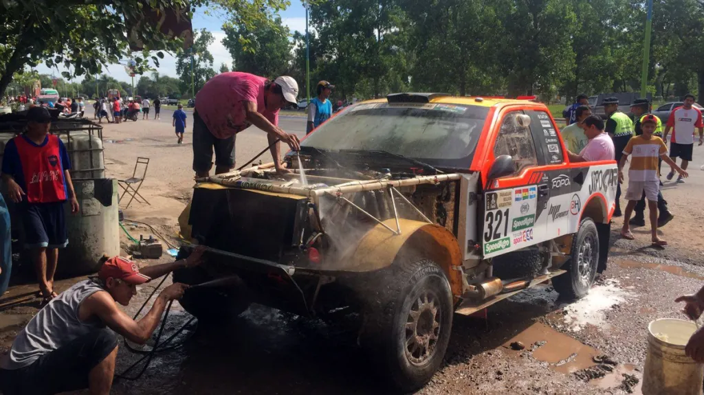 Martin Prokop měl cestou do bivaku co dělat, aby motor uchladil