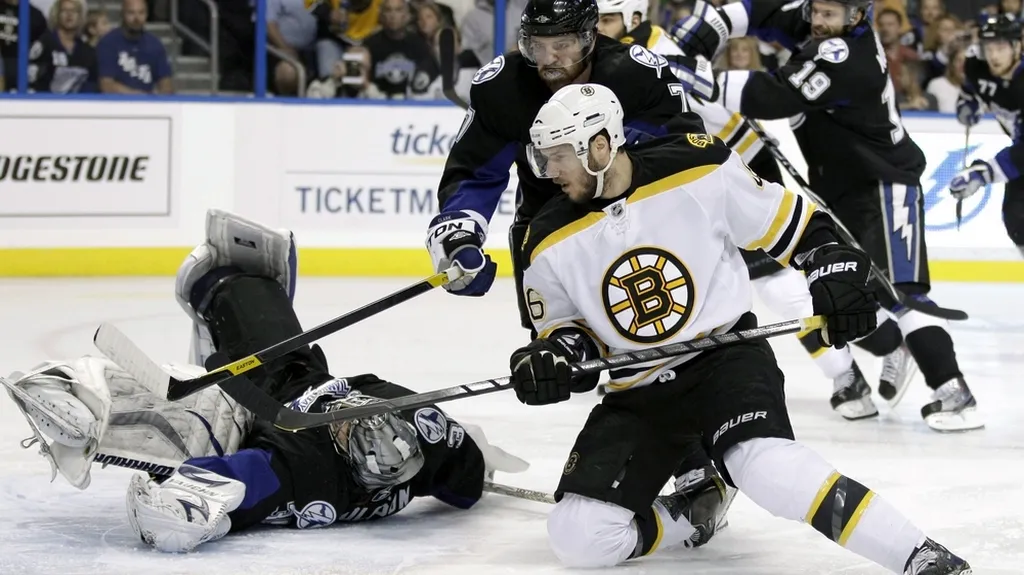 David Krejčí v utkání s Tampou