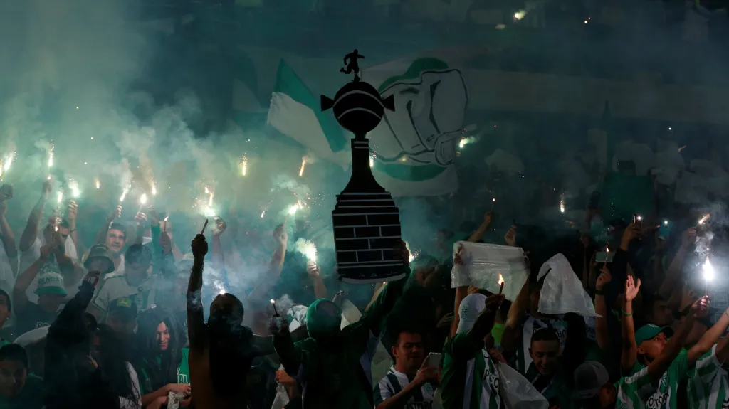 Fanoušci v Medellínu slaví triumf Atlética Nacional v Copa Libertadores