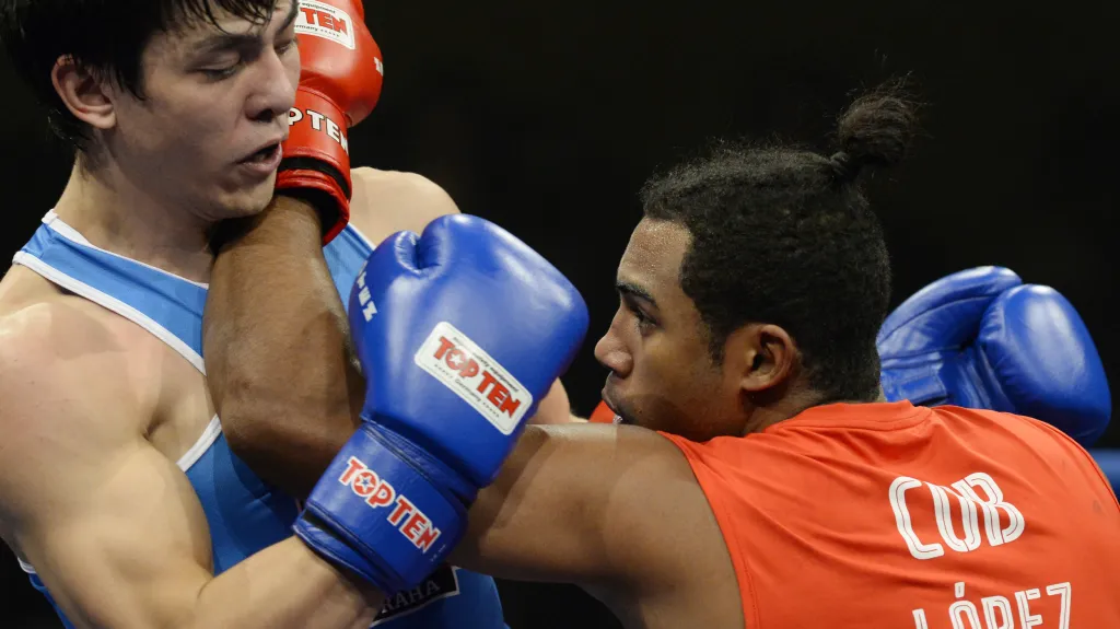 Vadim Tukov z Ruska a Arlen López z Kuby