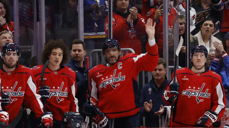 Alexandr Ovečkin slaví jubilejní gól