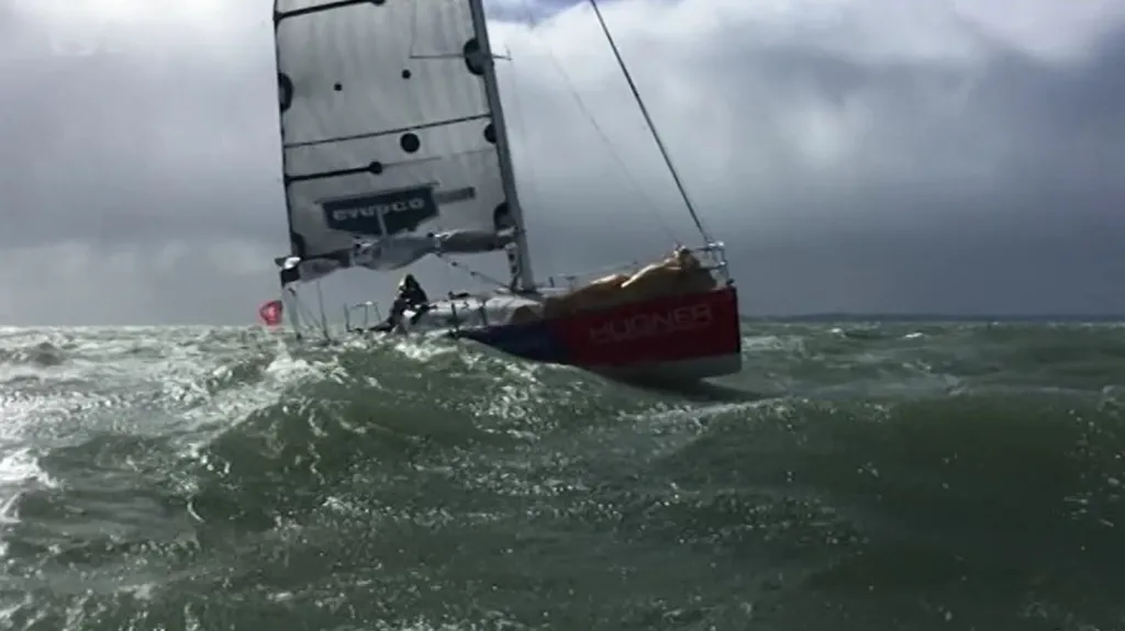 Jachtaři Koláček s Brasseurem bojují na transatlantickém závodě o šesté místo