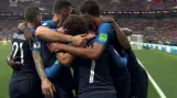 Gól v utkání Francie - Chorvatsko: Mandžukič vl. - 1:0 (18. min.)