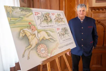 Představení známek k 150. výročí Velké pardubické