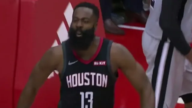 Houston předvedl svůj největší obrat v utkání za téměř 43 let