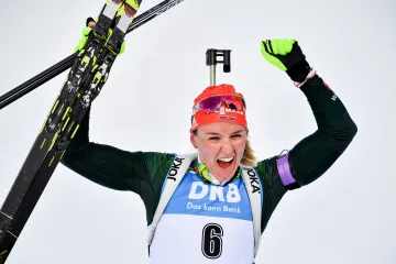 Denise Herrmannová se raduje ze zlata na mistrovství světa