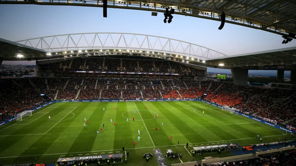 Estadio do Dragao v Portu