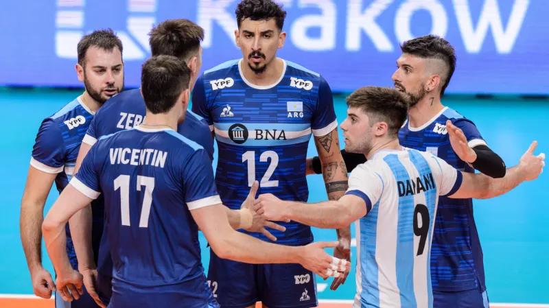 Argentina musela otáčet zápas s Egyptem, Turecko přehrálo Kanadu