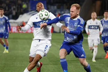 Brandon Soppy a Jáchym Šíp v utkání Lausanne s Olomoucí