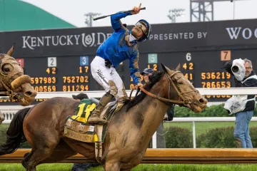 Junior Alvarado vítězí v Kentucky Derby