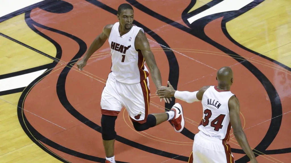 Chris Bosh a Ray Allen z Miami