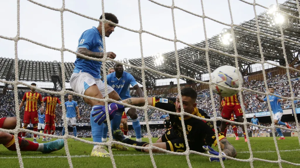 Giovanni Di Lorenzo při zápase proti Lecce