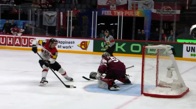 Gól Dominica Zwergera Lotyšsku ihned po opuštění trestné lavice