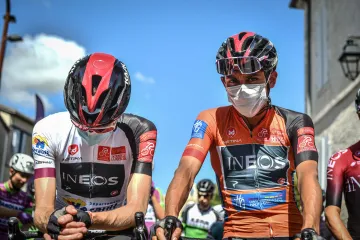 Pavel Sivakov spolu s Eganem Bernalem na závodě Kolem Okcitánie