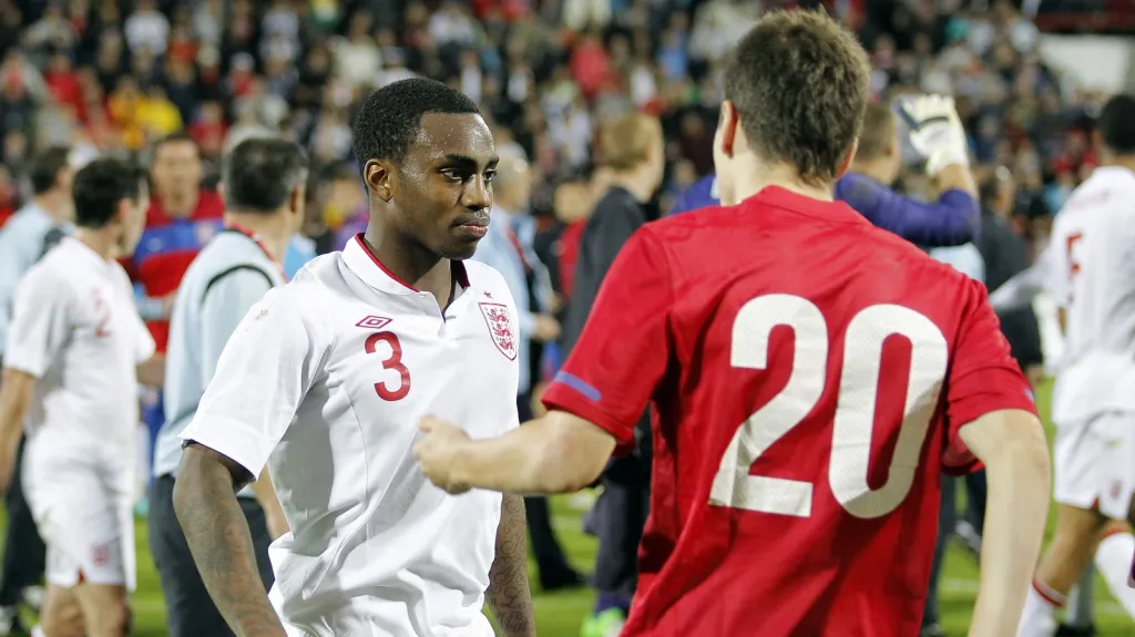 Naštvaný Danny Rose po utkání se Srbskem