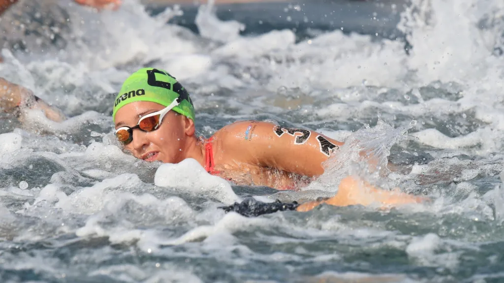 Alena Benešová během mistrovství světa v dálkovém plavání