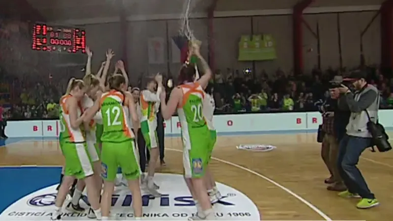 Brněnský Handicap pošestnácté ovládl Český pohár